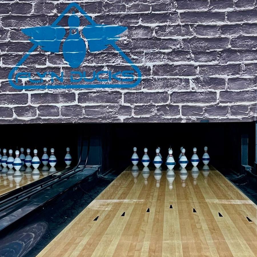 Duckpin lanes with pins set